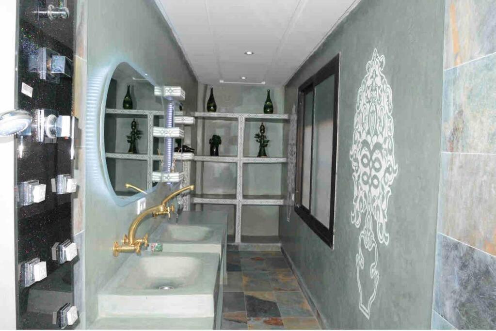 Appartement Bien Situe A Gueliz Marrakesh Exterior photo